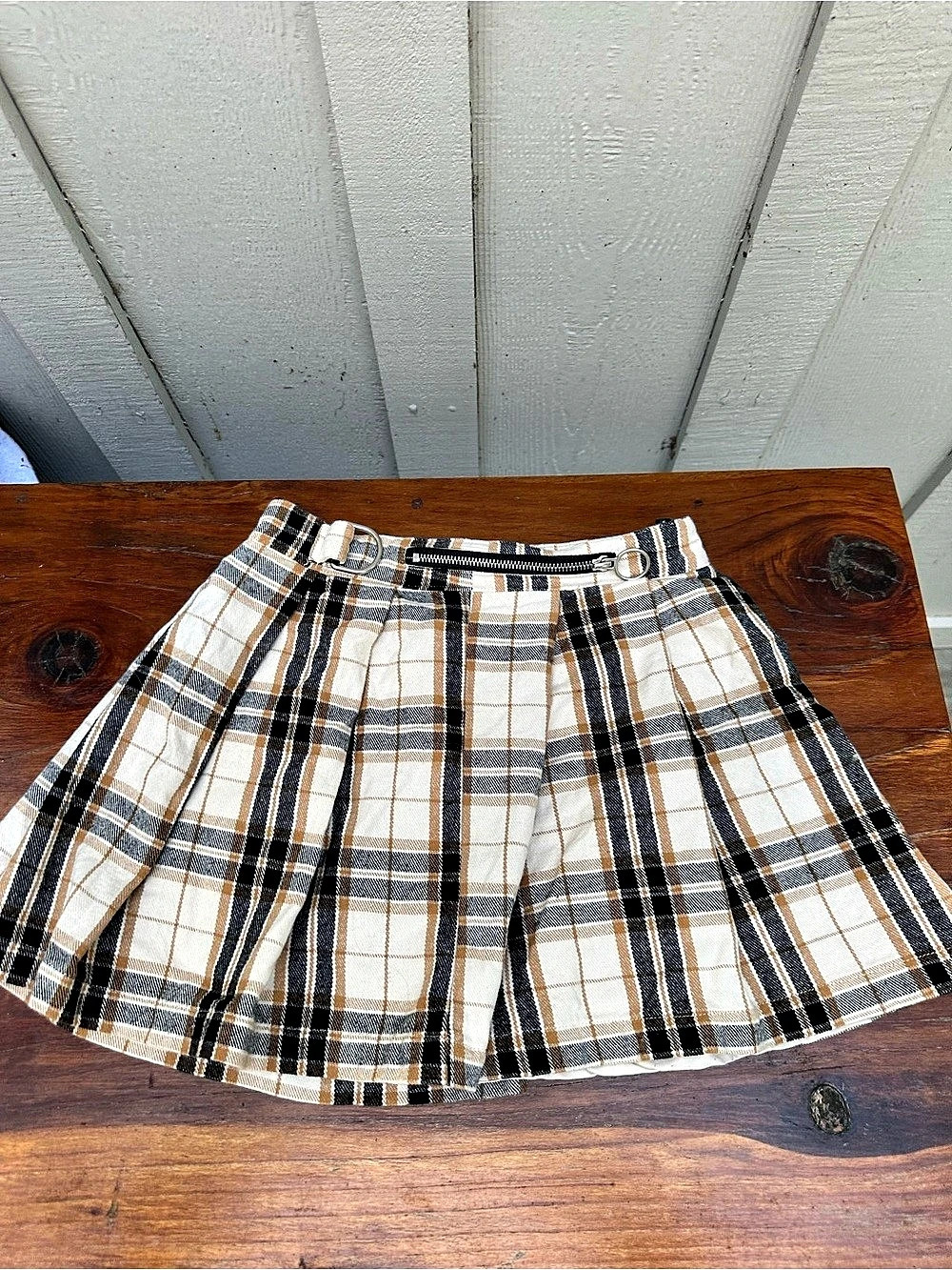 Forever 21 Plaid Skort in White & Black Size Small Like New